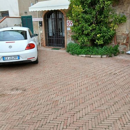Casa Agostini Lägenhet Lari Exteriör bild