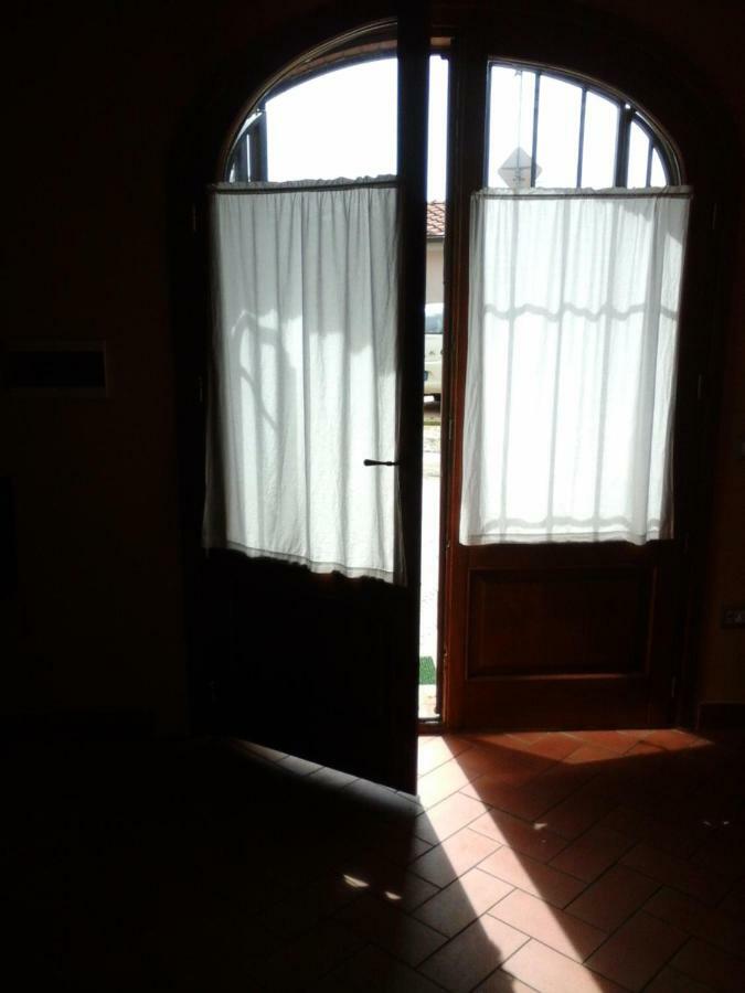 Casa Agostini Lägenhet Lari Exteriör bild